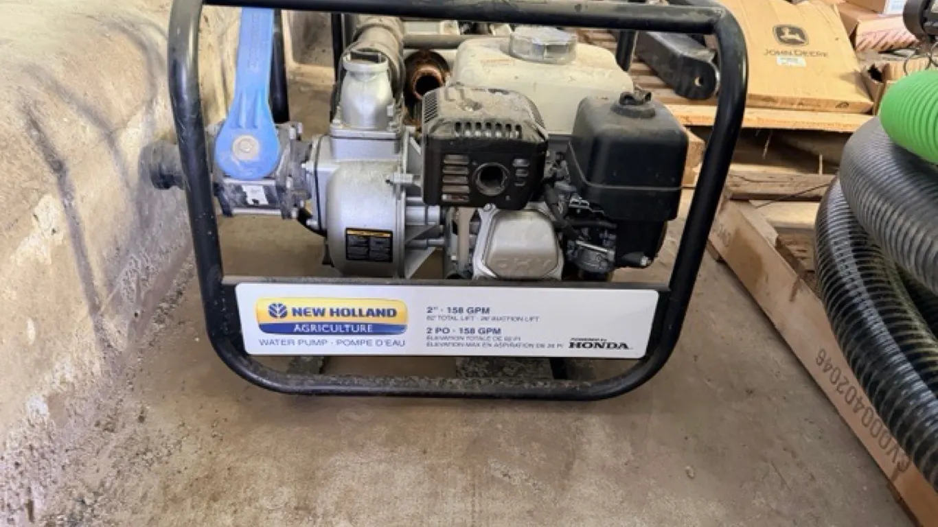 New Holland 2" cast iron pump w/ Honda GX engine