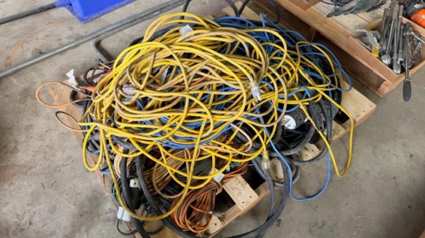 Large quantity of assorted power cords