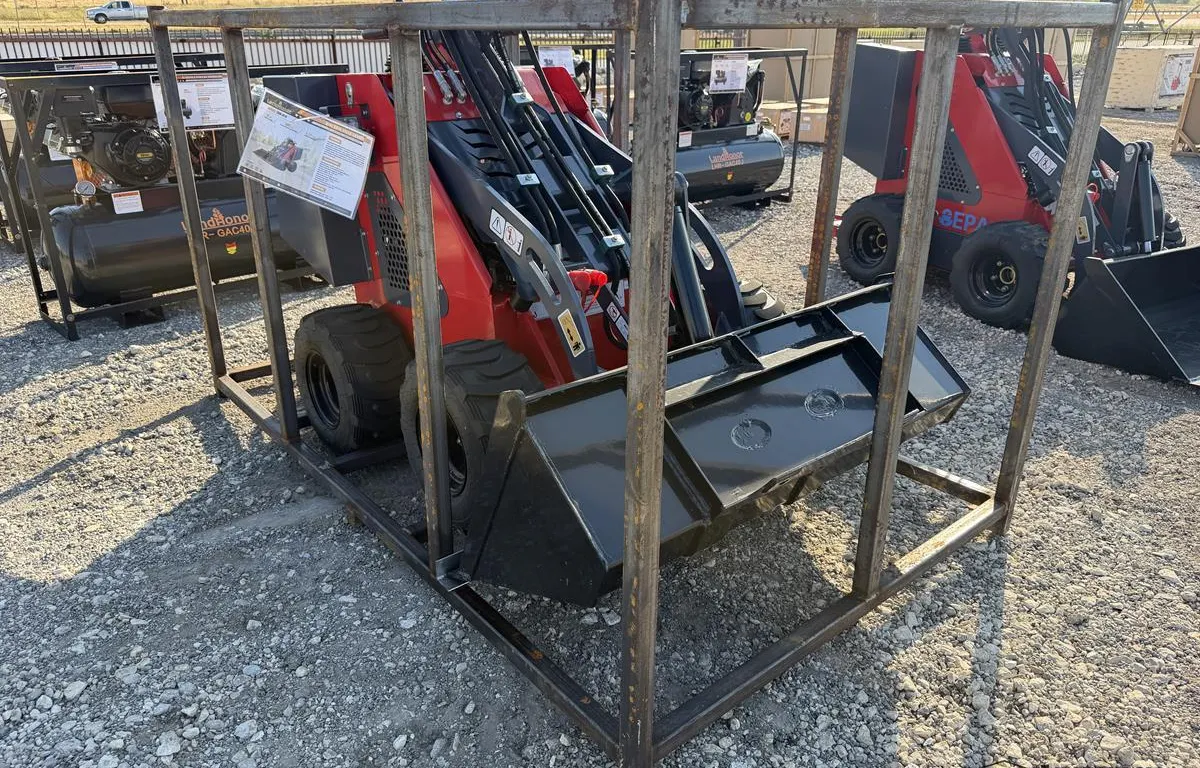 LandHonor LHR-D14 Mini Skid Steer Loader
UNRESERVED