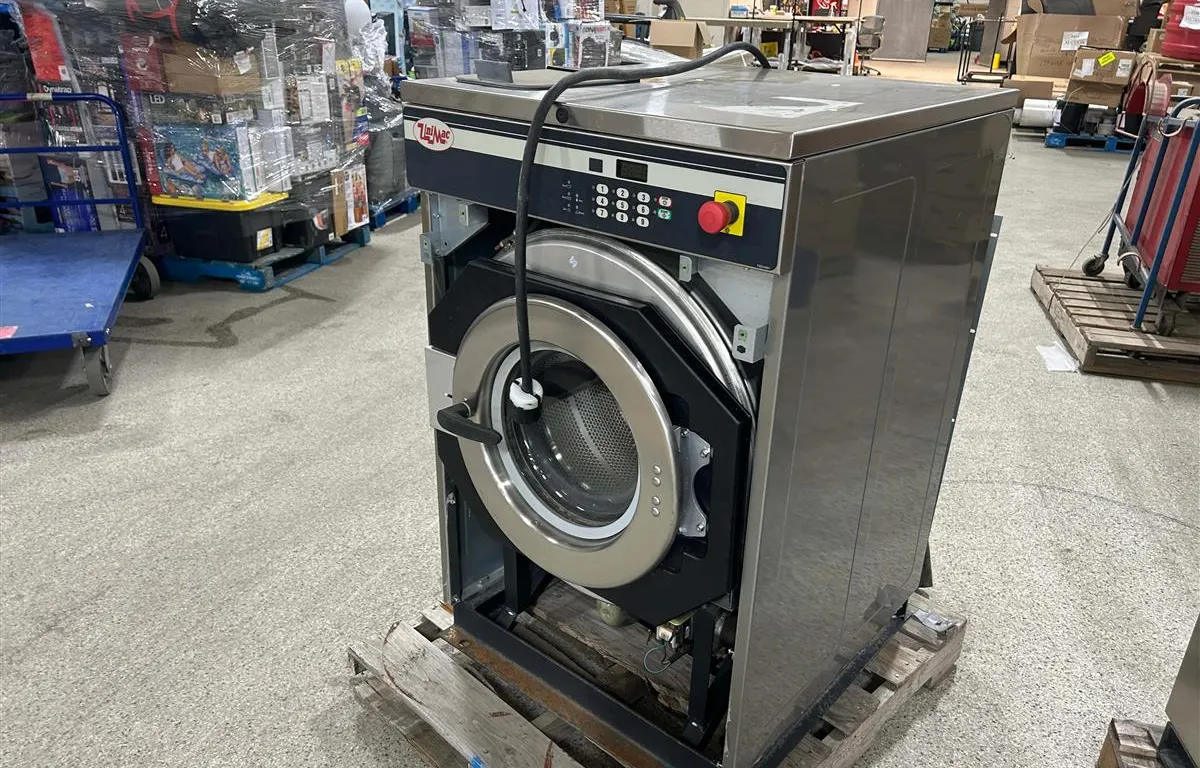 UniMac Commercial Washer (Asset #6934-04)
UNRESERVED