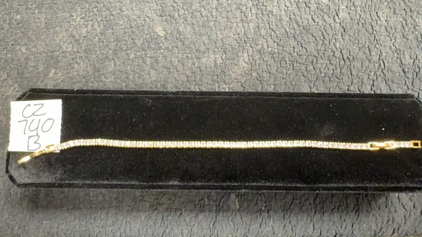 18K Gold Plated 2.5mm Princess Cut Simulated Diamond Tennis Bracelet, 7”-8” Long