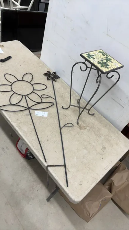Metal Flower Garden Stakes and Tiled Plant Stand