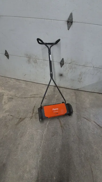 Flymo Electrolux SH 400 Reel Mower. 16”