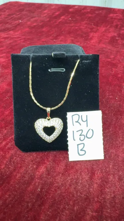 18K Gold-Plated 25.0mm Simulated Diamond Heart Cluster Necklace, 19” Chain