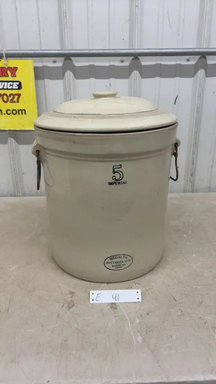 5 Gallon Crock With Lid