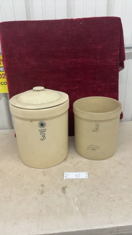 3 Gallon Crock With Lid and 2 Gallon