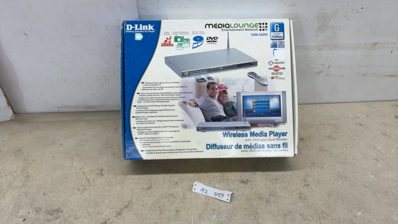 D-Link DSM-320RD MediaLounge Wireless Media Player with DVD and 5-in-1 Card Reader