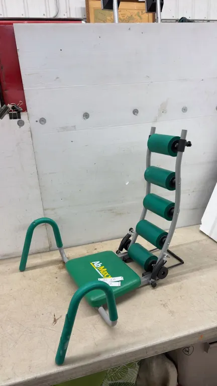 AbMaxx Abdominal Exercise Machine with Green Padded Seat and Five Support Rollers