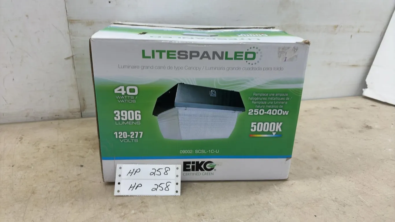 New Shop Light, 40W, 5000K LED Surface Canopy Light, 12.4”×8.9”