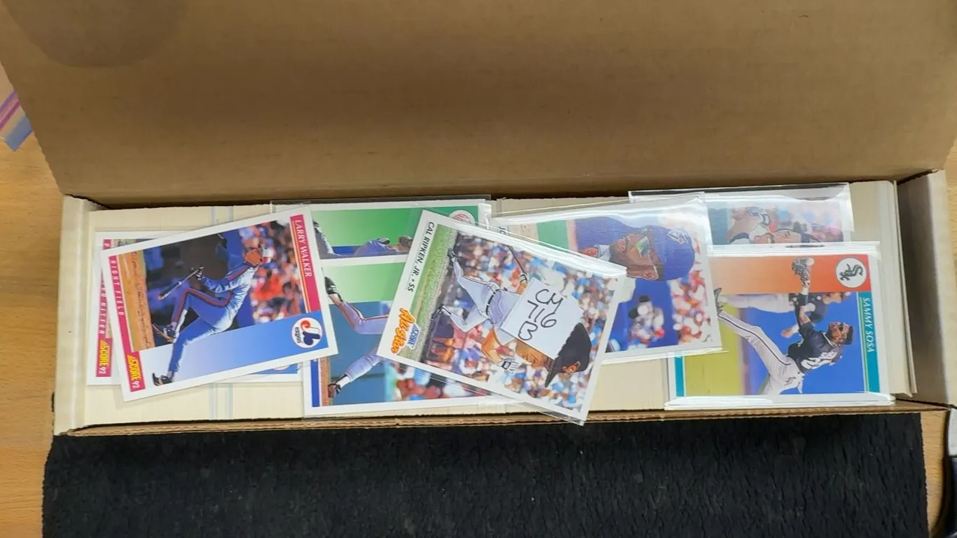 800 Baseball Card Collection