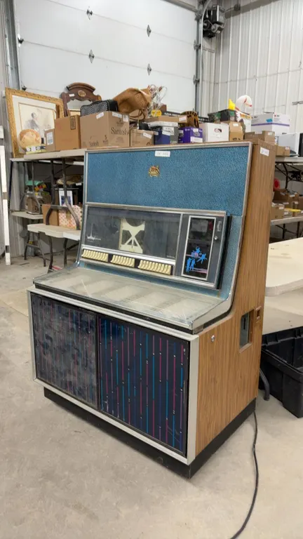 Seeburg SPS160 Stereo Showcase Jukebox, 1968, 160 Selection