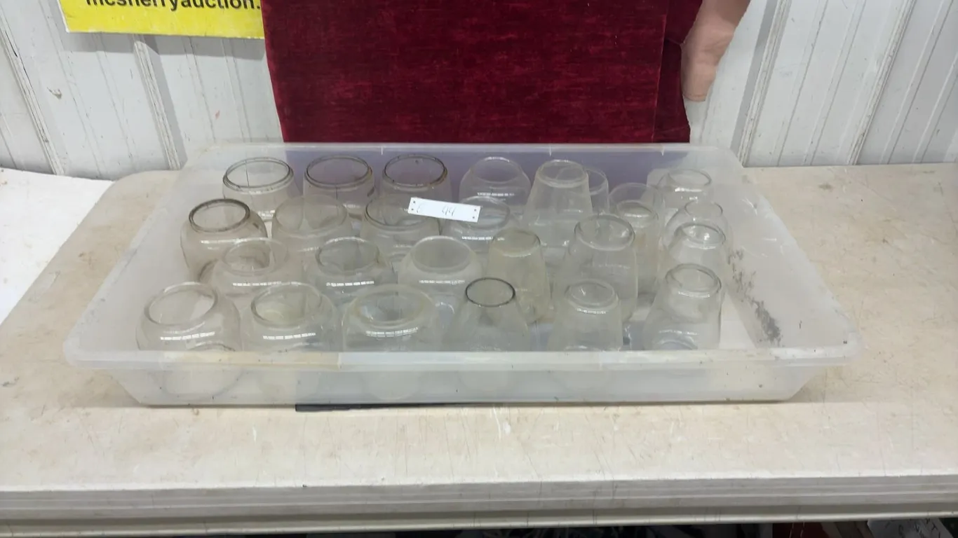 Replacement globes for Kerosene Lamps