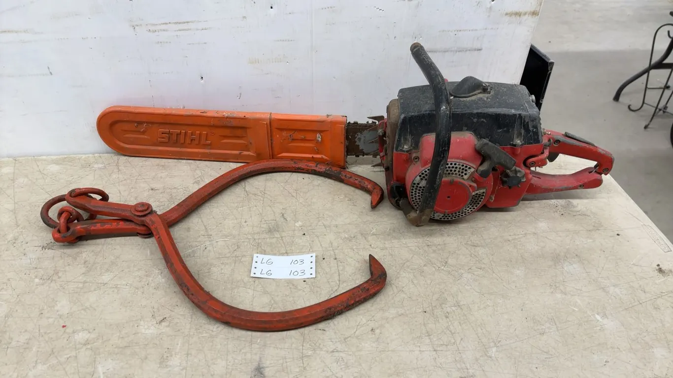 Johnsered 80cc Chainsaw and Log Tongs