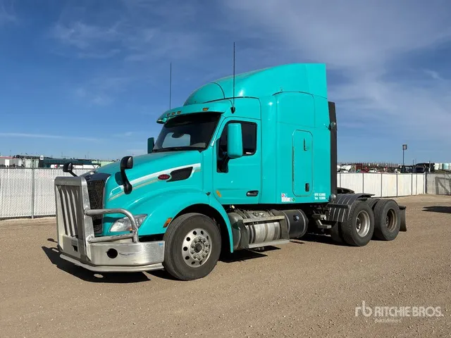 2020 Peterbilt 579 6x4 T/A Sleeper Truck Tractor