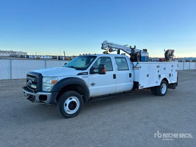 2016 Ford F-550 XL 4x4 Crew Cab Service Truck