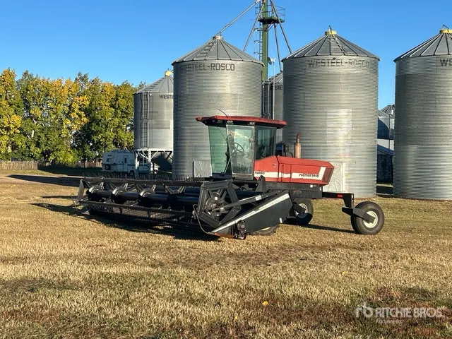 1996 MacDon Premier 2930 25 ft Swather Windrower