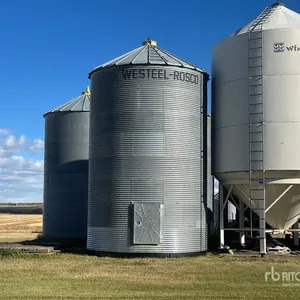 Westeel-Rostco +/- 2550 bu 8 Ring Grain Bin