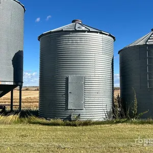 Butler +/- 2000 bu 4 Ring Grain Bin