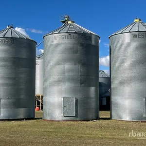 Westeel +/- 2550 bu 8 Ring Grain Bin