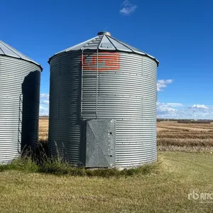 UFA +/- 1650 bu 5 Ring Grain Bin