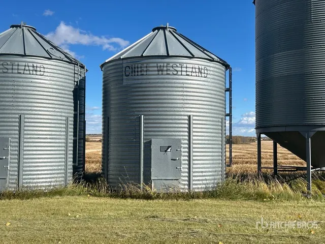 Chief Westland +/- 2150 bu 5 Ring Grain Bin