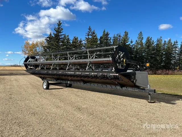 Gleaner 330 30 ft Rigid Combine Header