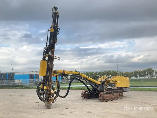 2004 Atlas Copco ROC D7-01 Crawler Mounted Blasthole Drill