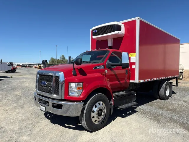2025 Ford F-750 4x2 Refrigerated Truck