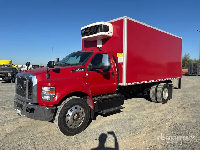 2025 Ford F-750 4x2 Refrigerated Truck