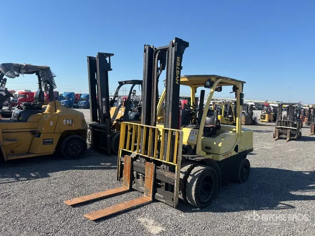 2016 Hyster H90FT 8650 lb Pneumatic Tire Forklift