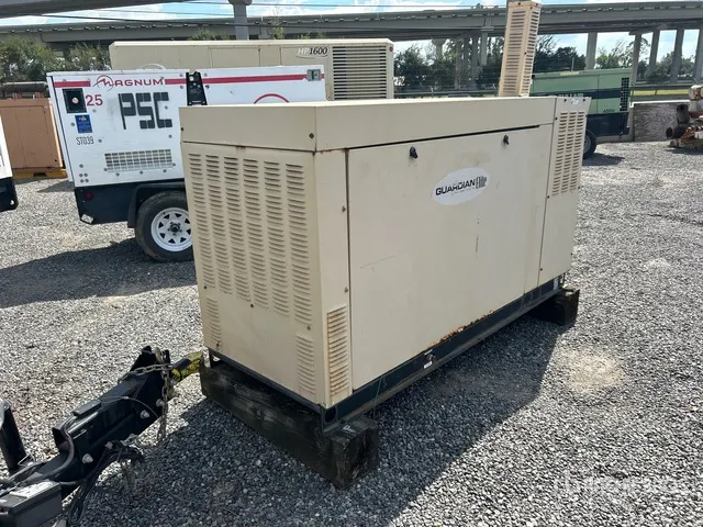 2005 Generac QT05030ANSN 50 kW Skid-Mounted Generator Set