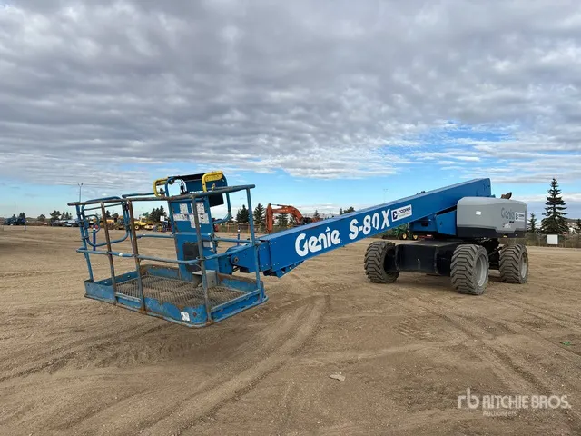 2017 Genie S-80X 4WD Diesel Articulating Boom Lift