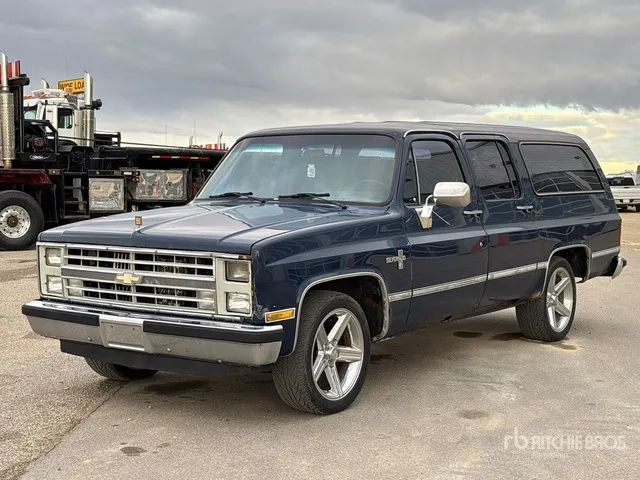 1984 Chevrolet Suburban C10 2WD SUV