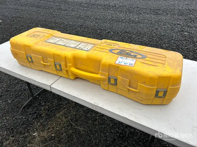 2022 Trimble LL100N Laser