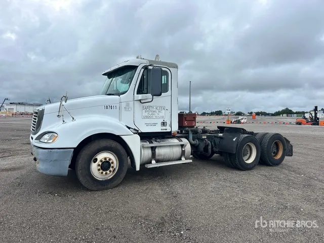 2007 Freightliner CL120 6x4 T/A Day Cab Truck Tractor
