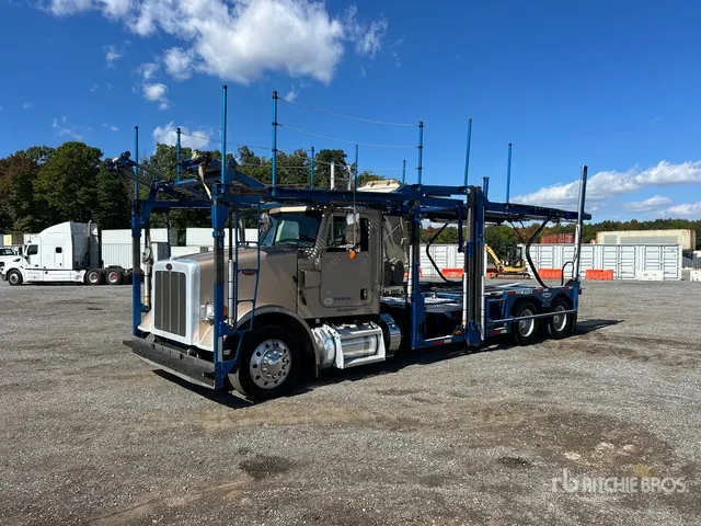 2016 Peterbilt 365 6x4 Car Carrier Truck