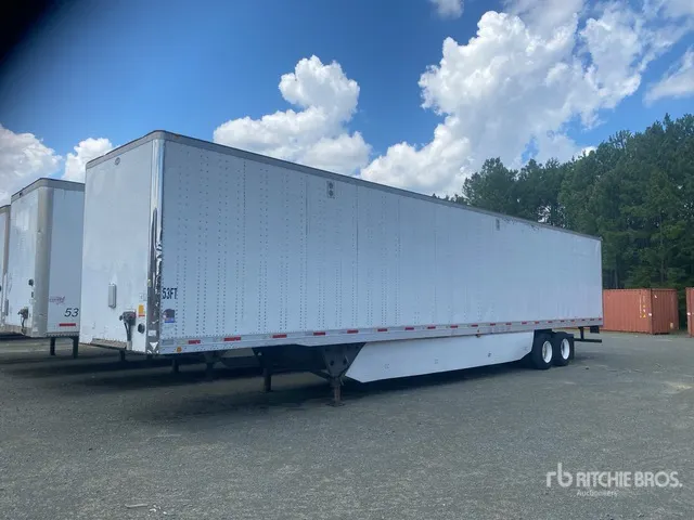 2016 Utility VS2DX 53 ft x 102 in T/A Van Trailer