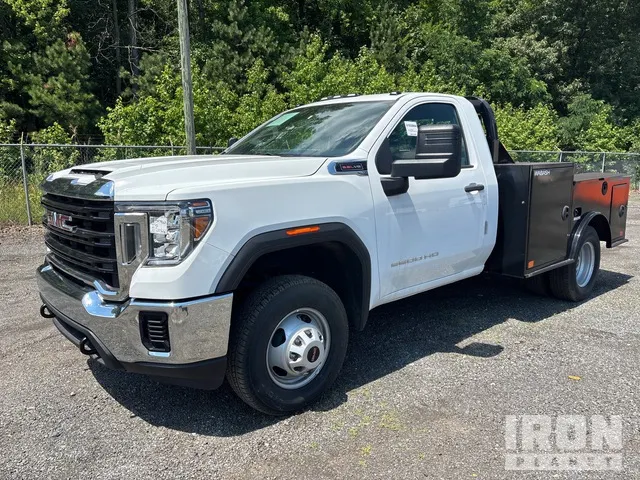 2023 GMC Sierra 3500HD 4x4 Utility Truck