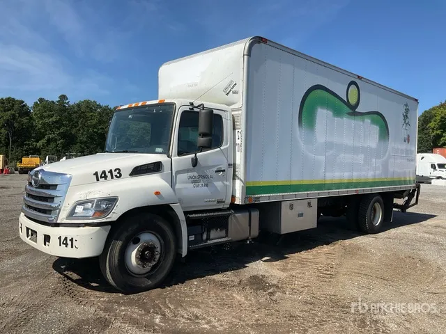 2015 Hino 268 4x2 Van Truck