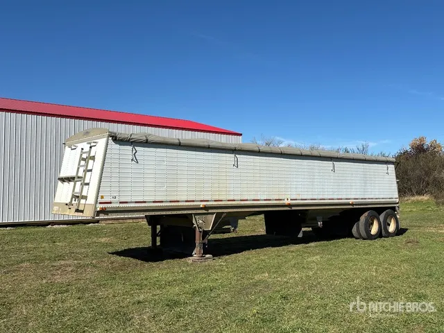 1994 Wilson DWH-200C 40 ft T/A Grain Trailer