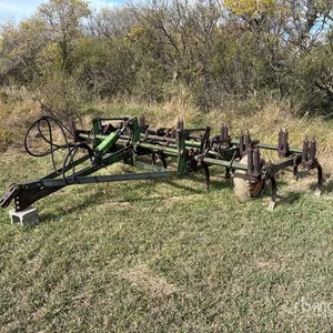 John Deere 13 ft Cultivator