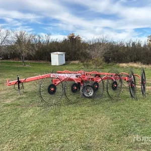 Kuhn SR112 12 Wheel Hay Rake