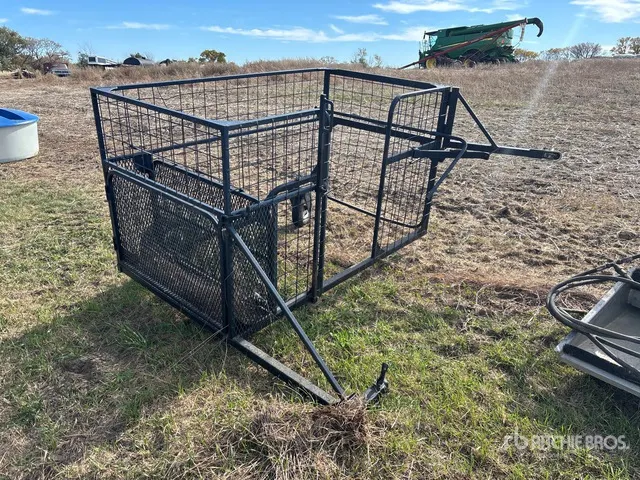 4 ft X 7 ft Calf Catcher