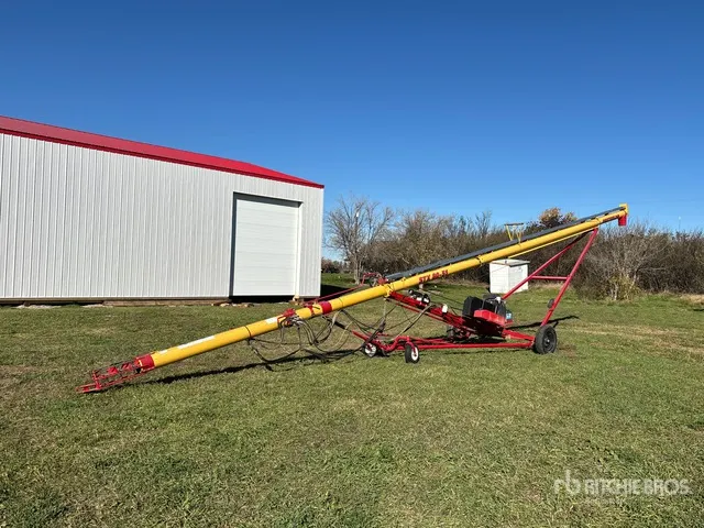 Westfield STX 80-51 8 in x 51 ft Grain Auger