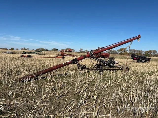 Sakundiak HD8-1400 8 in x 46 ft Grain Auger (Inoperable)