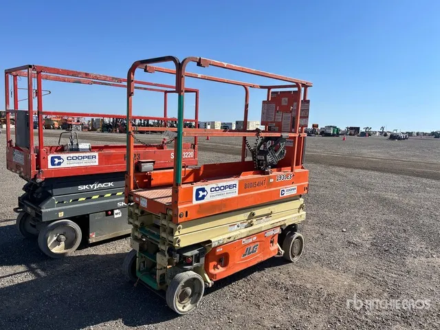 2017 JLG 1930 ES Electric Scissor Lift