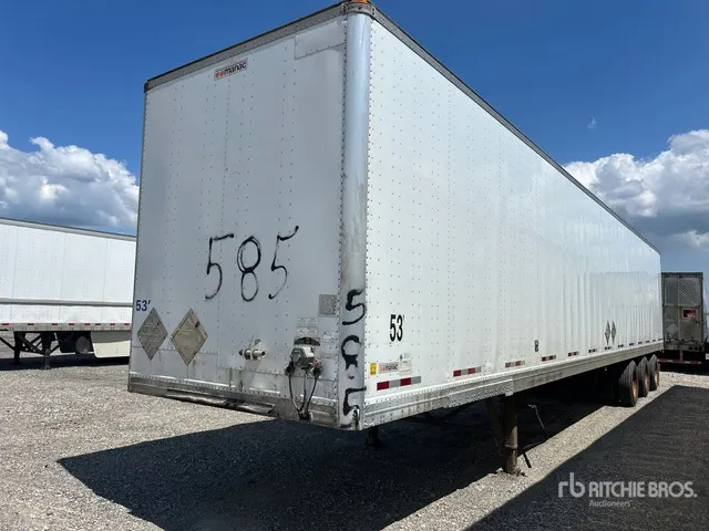2006 Manac 53 ft x 102 in Tri/A Van Trailer