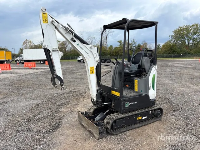 Bobcat Green Machine e320 Electric Mini Excavator