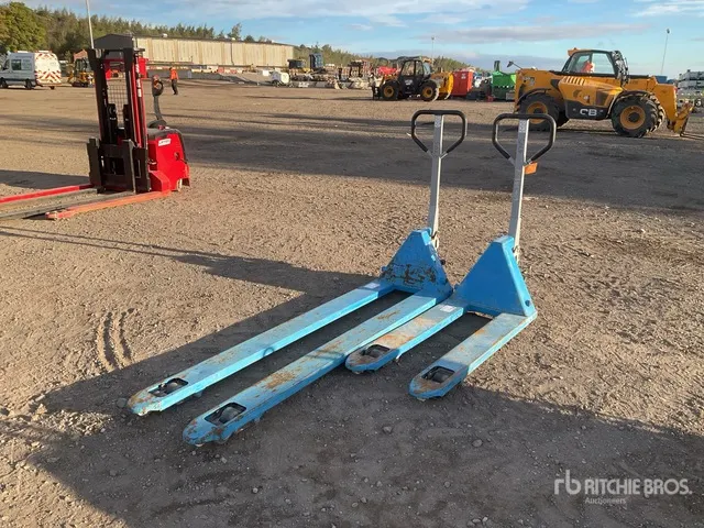 Quantity of (2) Pfaff 2500kg 2000kg Pallet Jack