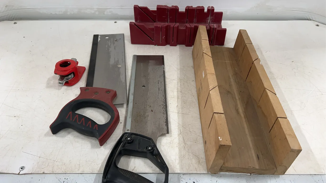 Mitre Boxes W/Saws